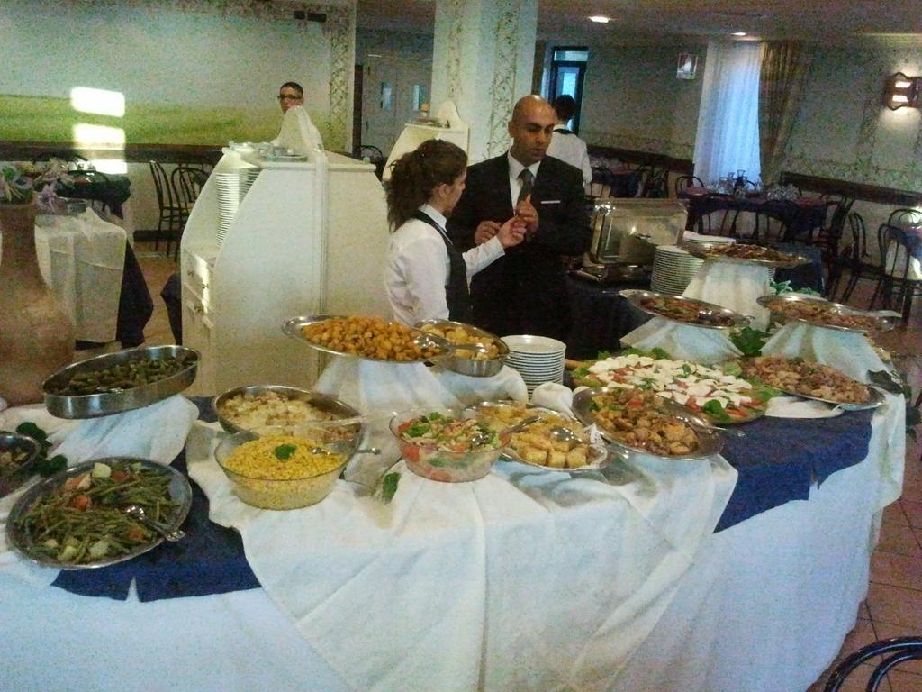 Hotel Club Sabbiadoro Battipaglia Luaran gambar