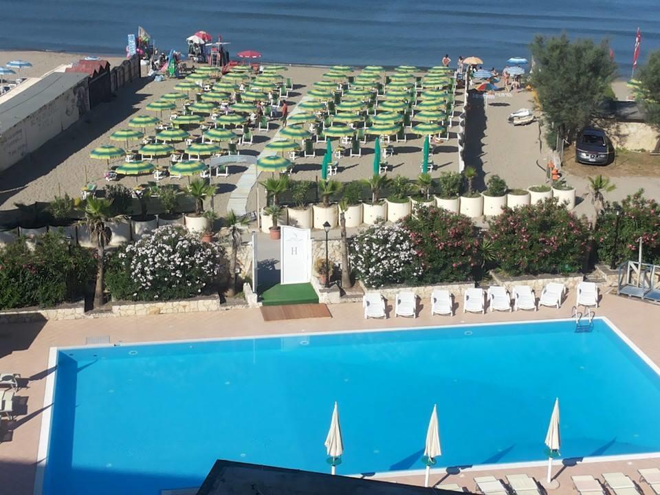 Hotel Club Sabbiadoro Battipaglia Luaran gambar